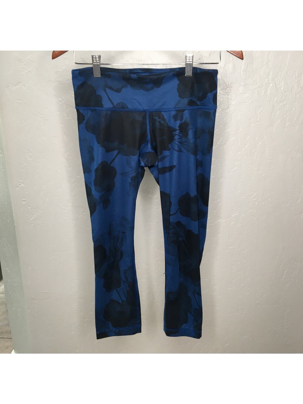 Lululemon Women’s Size 4 Wunder Under Crop II Full-On Luxtreme Inky Floral Black